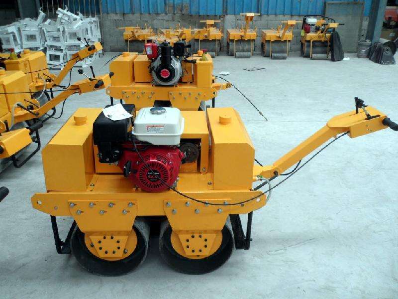 手扶式小型壓路機成為工程機械行業的新寵