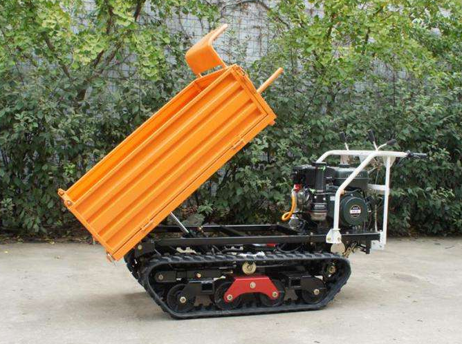 履帶運輸車的離合器作業進程