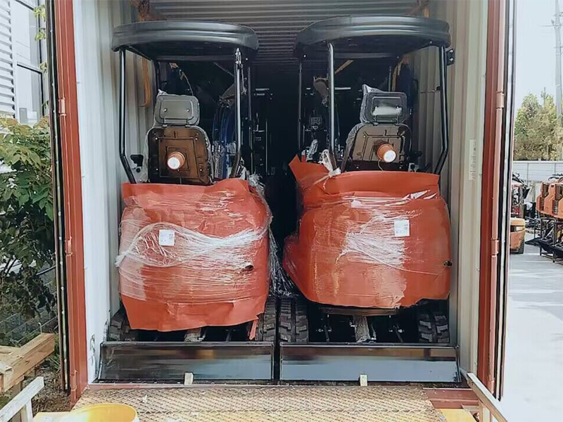HT10 微型挖掘機發往德國